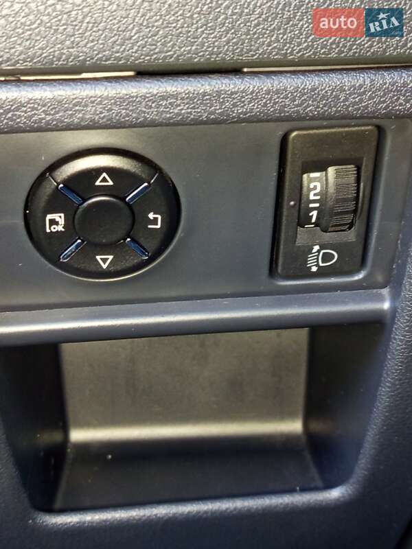 Мікровен Peugeot 5008 2013 в Ратному