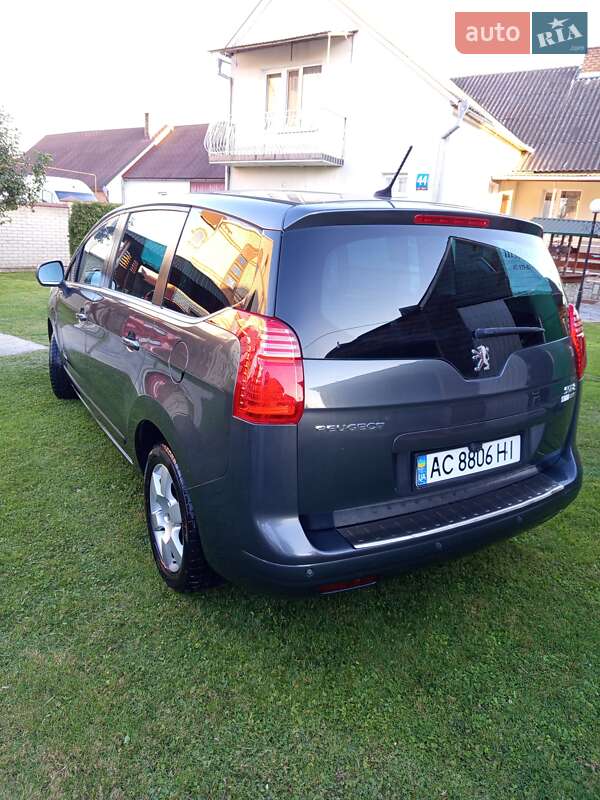 Мікровен Peugeot 5008 2013 в Ратному