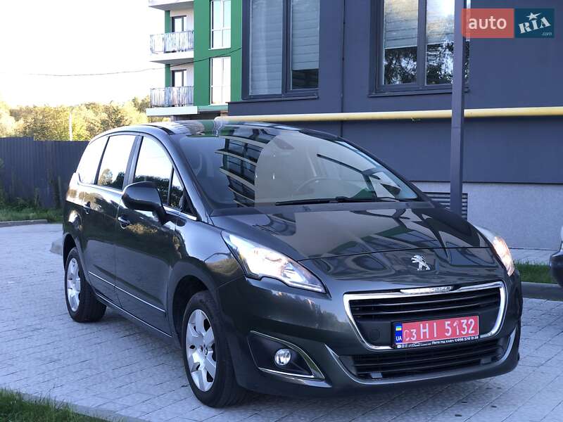 Микровэн Peugeot 5008 2014 в Львове