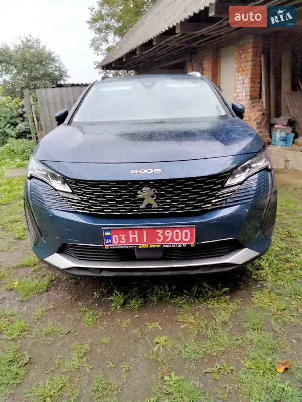 Peugeot 5008 2021