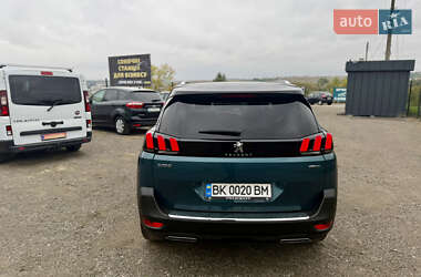 Внедорожник / Кроссовер Peugeot 5008 2017 в 