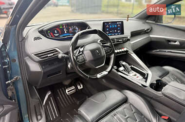 Внедорожник / Кроссовер Peugeot 5008 2017 в 