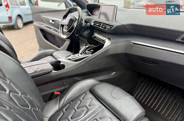 Внедорожник / Кроссовер Peugeot 5008 2017 в 