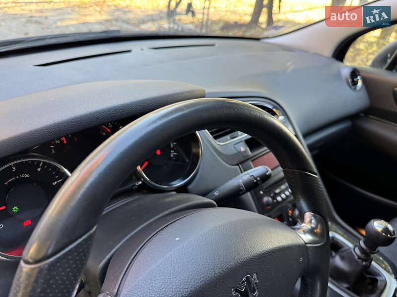 Мікровен Peugeot 5008 2014 в Умані фото 33 Мікровен Peugeot 5008 2014 в Умані