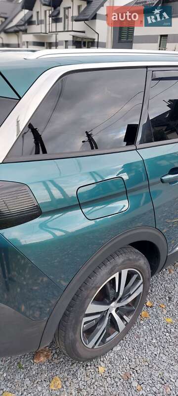 Позашляховик / Кросовер Peugeot 5008 2019 в Львові