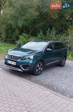 Позашляховик / Кросовер Peugeot 5008 2019 в 