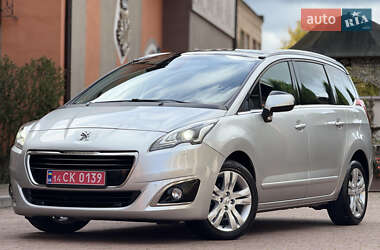 Микровэн Peugeot 5008 2015 в Стрые