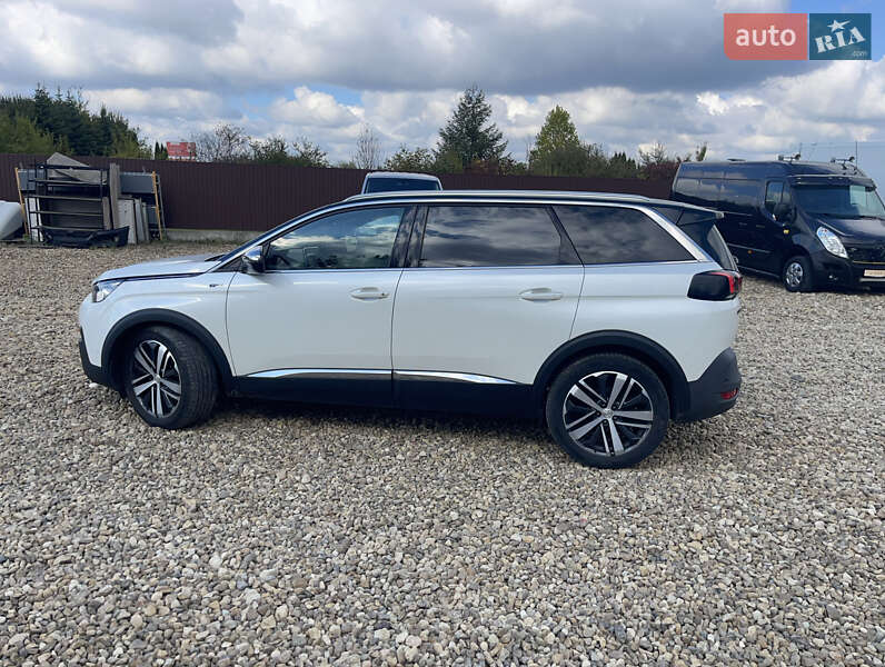 Внедорожник / Кроссовер Peugeot 5008 2017 в Львове