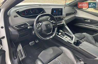 Внедорожник / Кроссовер Peugeot 5008 2017 в 
