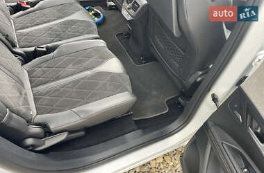 Внедорожник / Кроссовер Peugeot 5008 2017 в 