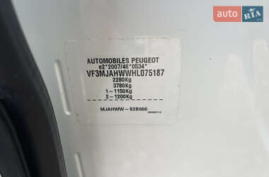 Внедорожник / Кроссовер Peugeot 5008 2017 в 