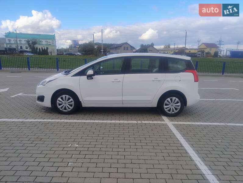 Микровэн Peugeot 5008 2014 в Нововолынске