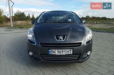 Микровэн Peugeot 5008 2010 в 