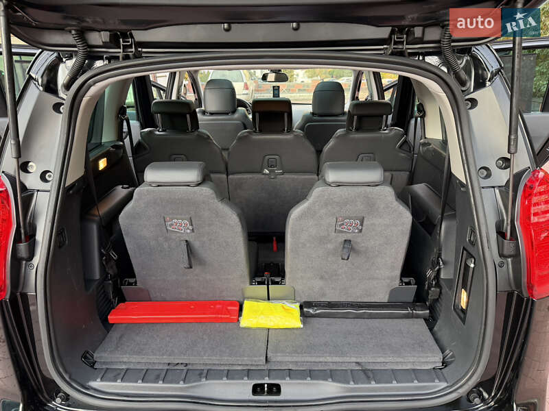 Микровэн Peugeot 5008 2014 в Ровно