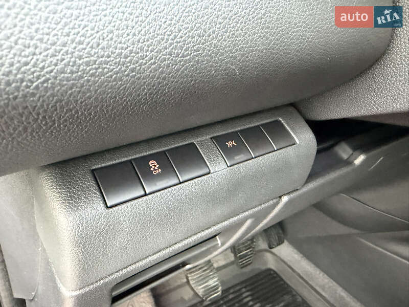 Микровэн Peugeot 5008 2014 в Ровно