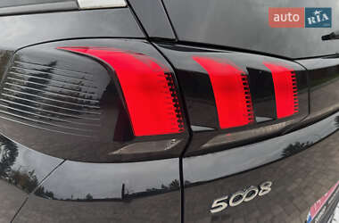 Внедорожник / Кроссовер Peugeot 5008 2020 в 