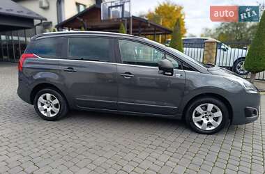 Микровэн Peugeot 5008 2015 в 