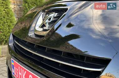 Микровэн Peugeot 5008 2012 в 