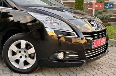 Микровэн Peugeot 5008 2012 в 