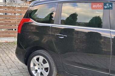 Микровэн Peugeot 5008 2012 в 
