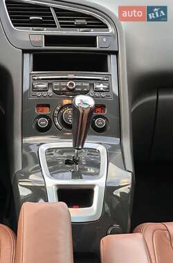 Микровэн Peugeot 5008 2012 в 