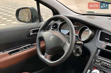 Микровэн Peugeot 5008 2012 в 