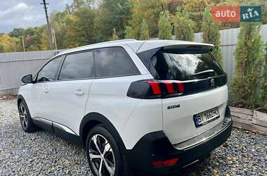 Внедорожник / Кроссовер Peugeot 5008 2017 в 