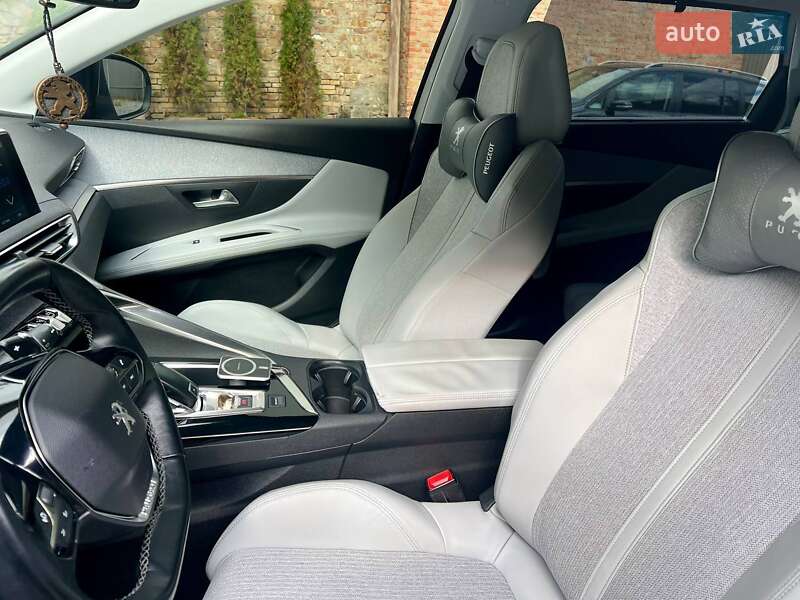 Позашляховик / Кросовер Peugeot 5008 2017 в Полтаві фото 58 Позашляховик / Кросовер Peugeot 5008 2017 в Полтаві