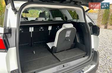 Внедорожник / Кроссовер Peugeot 5008 2017 в 