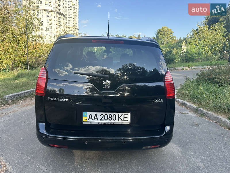 Мікровен Peugeot 5008 2010 в Києві