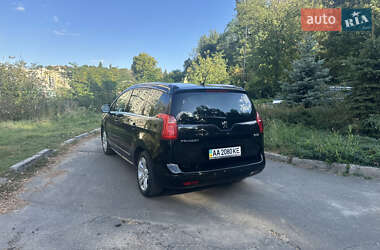 Микровэн Peugeot 5008 2010 в 