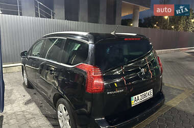 Микровэн Peugeot 5008 2010 в 
