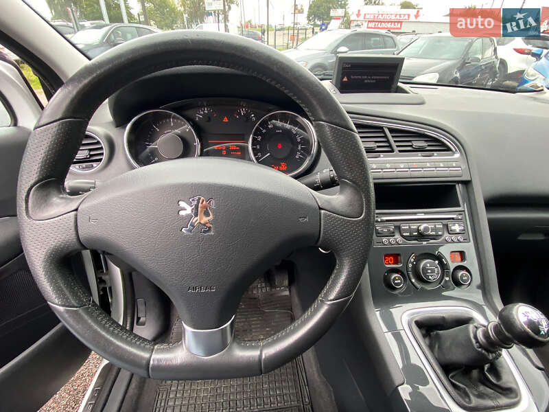 Микровэн Peugeot 5008 2013 в Ровно