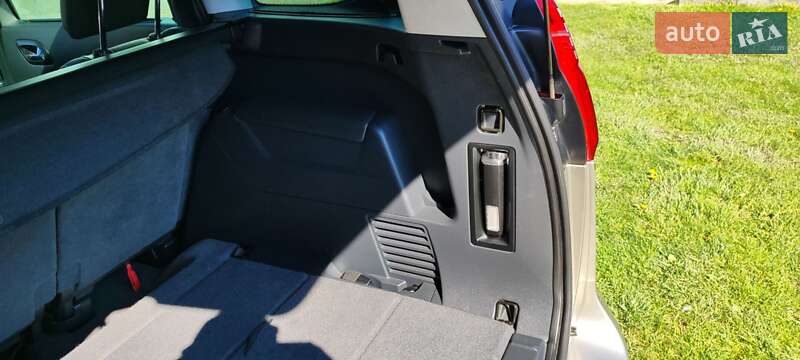 Мікровен Peugeot 5008 2011 в Чернівцях фото 18 Мікровен Peugeot 5008 2011 в Чернівцях