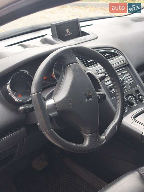Микровэн Peugeot 5008 2011 в Дубно фото 9 Микровэн Peugeot 5008 2011 в Дубно
