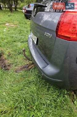 Мікровен Peugeot 5008 2011 в  фото 10 Мікровен Peugeot 5008 2011 в