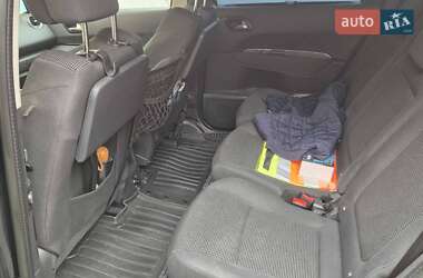 Микровэн Peugeot 5008 2014 в 