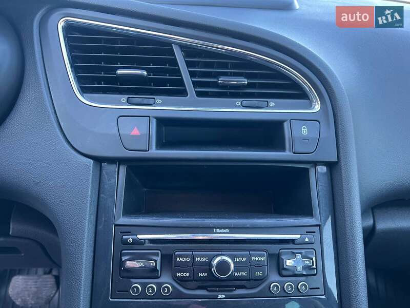 Микровэн Peugeot 5008 2012 в Львове фото 26 Микровэн Peugeot 5008 2012 в Львове