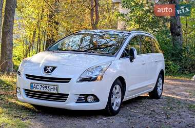 Микровэн Peugeot 5008 2010 в 