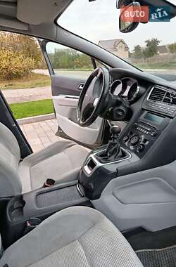Микровэн Peugeot 5008 2009 в 