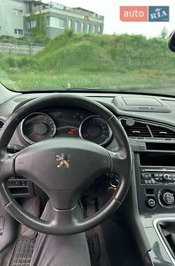 Микровэн Peugeot 5008 2011 в 