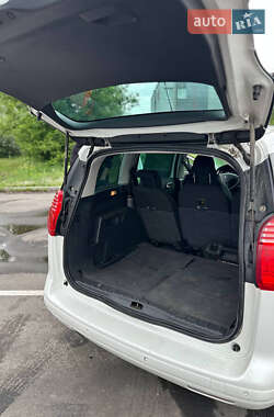 Микровэн Peugeot 5008 2011 в 