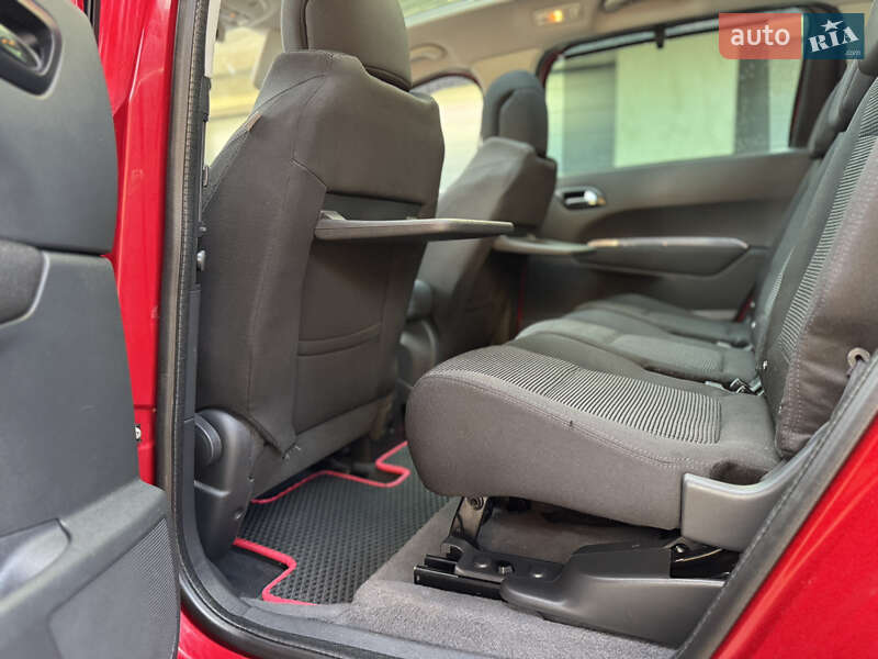 Мікровен Peugeot 5008 2011 в Дрогобичі фото 24 Мікровен Peugeot 5008 2011 в Дрогобичі