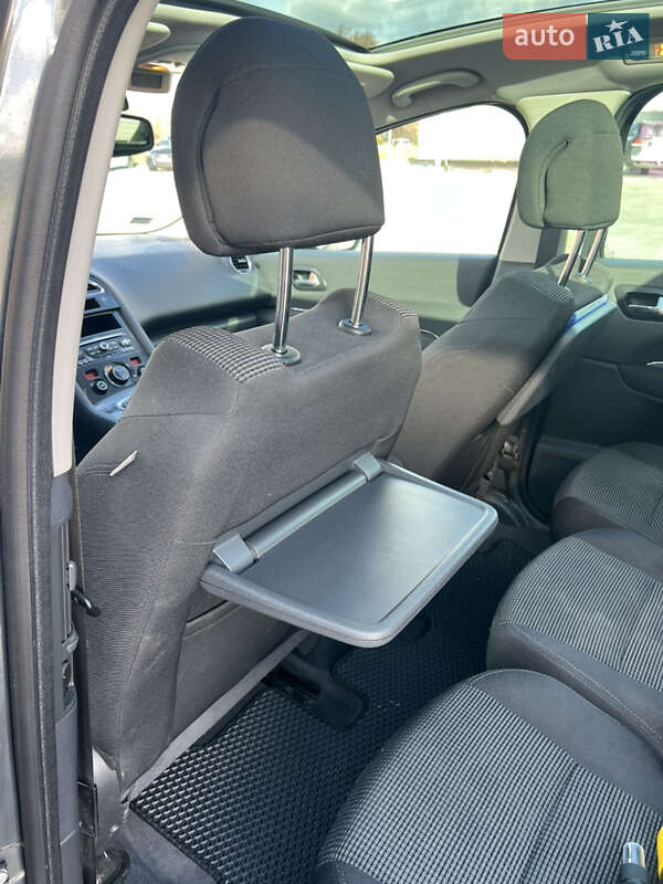 Микровэн Peugeot 5008 2009 в Луцке фото 19 Микровэн Peugeot 5008 2009 в Луцке