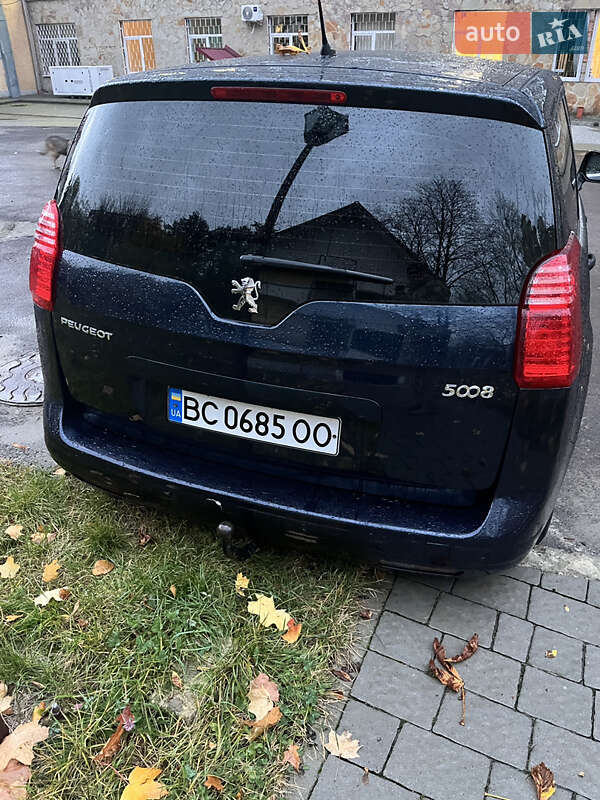 Микровэн Peugeot 5008 2010 в Львове