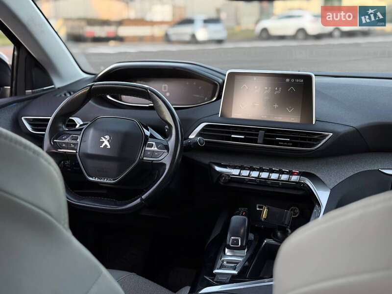 Внедорожник / Кроссовер Peugeot 5008 2017 в Кривом Роге фото 40 Внедорожник / Кроссовер Peugeot 5008 2017 в Кривом Роге