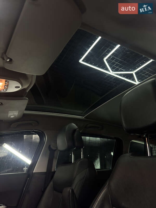 Микровэн Peugeot 5008 2011 в Львове