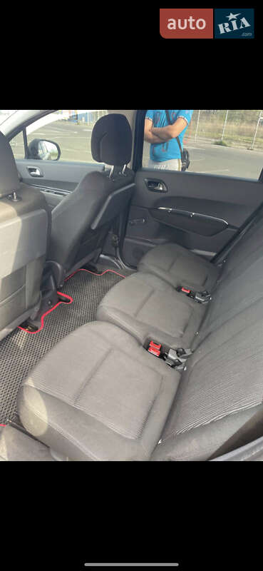 Мікровен Peugeot 5008 2010 в Полтаві