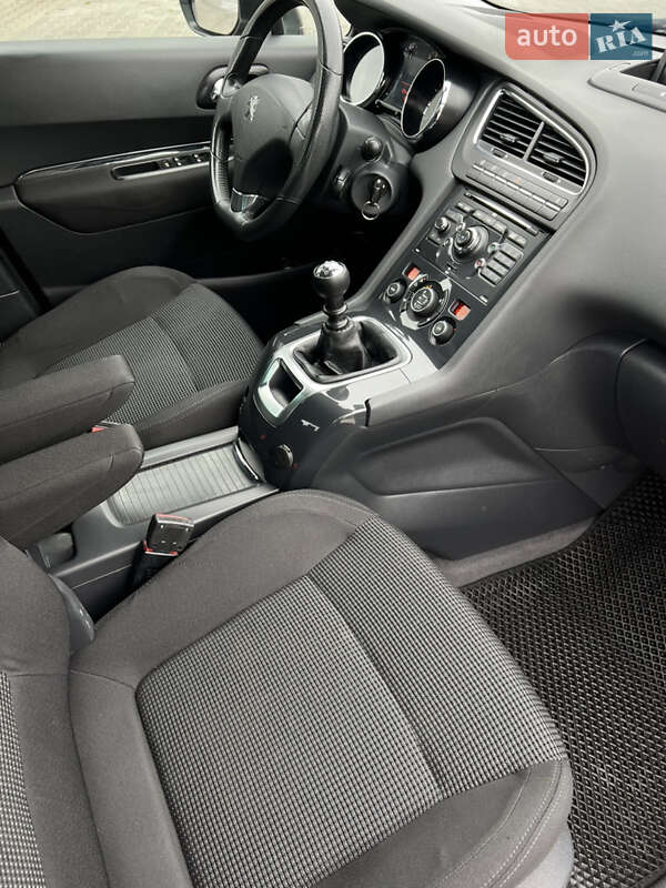 Микровэн Peugeot 5008 2011 в Сарнах фото 19 Микровэн Peugeot 5008 2011 в Сарнах