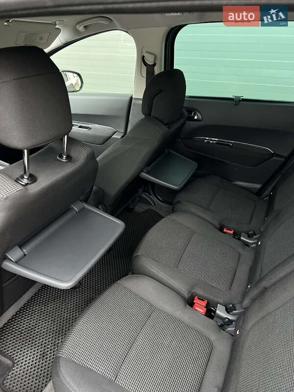 Микровэн Peugeot 5008 2011 в Сарнах фото 23 Микровэн Peugeot 5008 2011 в Сарнах